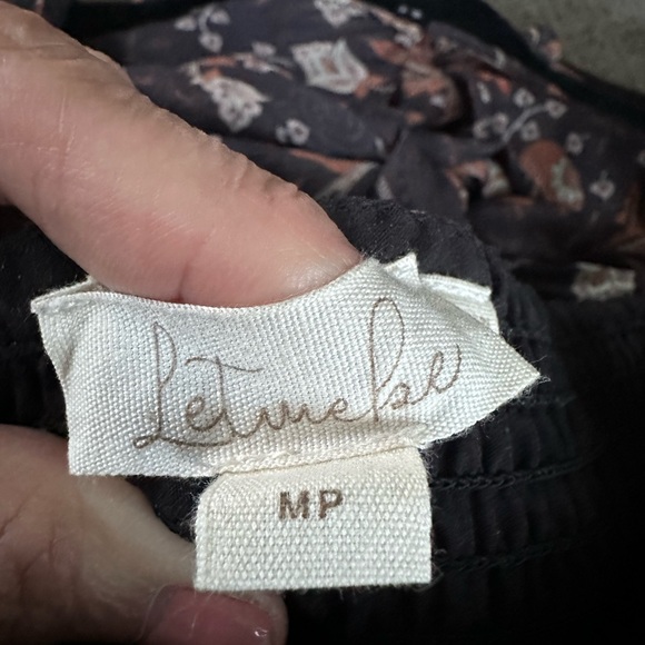 Beautiful ankle length dress in brown/black pumpkin colors with floral print. - Picture 13 of 16